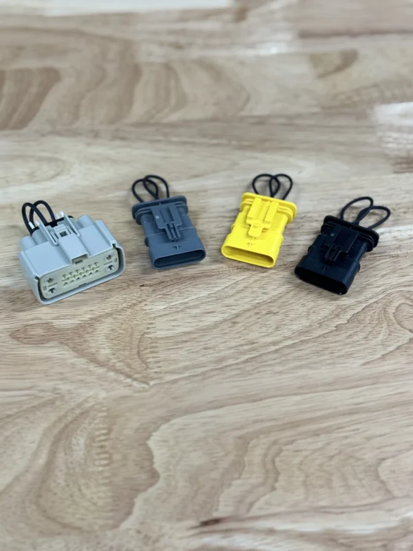 17-19 L5P Can-Bus Plugs